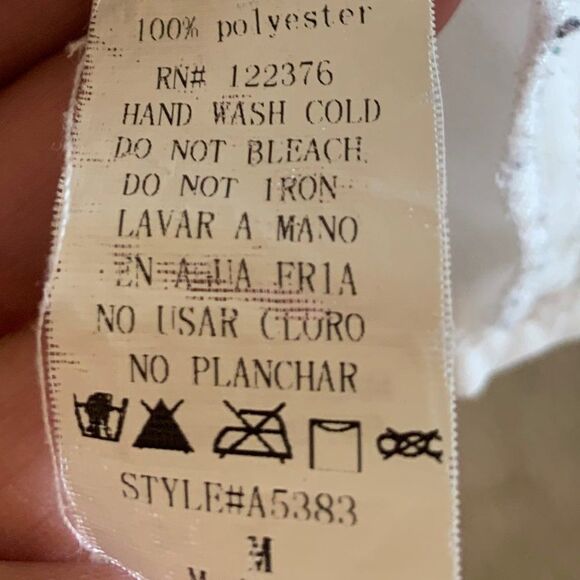 Mendocino swing top flowy, sleeveless, sz M, pleat detail, for layering,… - Picture 4 of 16